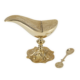 Sudbury D3160 Ornate Boat with Spoon
