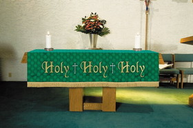 RJ Toomey VC734 Maltese Jacquard Altar Frontal: Green