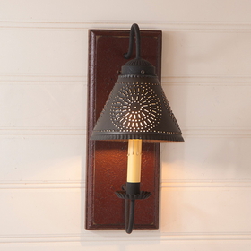 Irvin's Tinware 9194TPLR Crestwood Sconce in Plantation Red