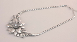 IWGAC 049-40343 Silver Tone Flower Necklace
