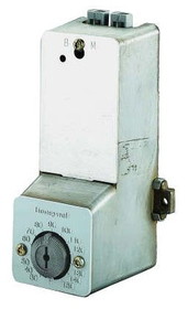 Honeywell LP920A1039 Pneumatic Remote Bulb Sensor For Duct Mounting With 3/8" X 5-1/4" Bulb & 5' Cap. 30-150F