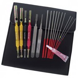 Innovative Products of America IPA8048 Terminal Cleaner Set Hd Fleet Tech Elec