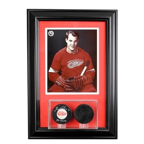Perfect Cases Wall Mounted Double Puck Display Case with 8 x 10