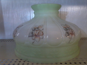 Davis-Lynch Glass Green Top Tint / Peach Flowered Design Shade 10", 5462-7