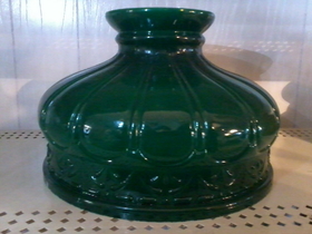 Davis-Lynch Glass Dark Green Shade 10", 5462-DG