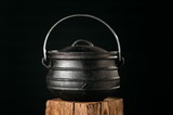 Cast Iron Kettle with lid - 1 Gallon