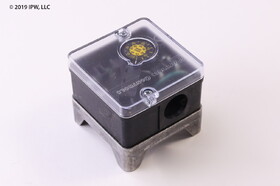 A.J. Antunes 8102111304 5-35"wc Auto Reset SPDT High Gas Pressure Switch with 1/4" NPT Connection (RHGP-G)