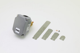 Johnson Controls F261KAH-V01C Flow Switch, Standard Model, Nema 3R Enclosure, 1", 2", 3" and 6" Stainless Steel Paddles, 24V-240 Vac, SPDT, 1"-11 1/2" Pipe Size