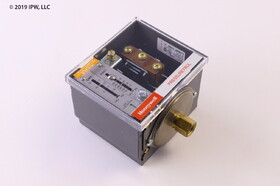 Honeywell L404F1367 1-8#Pressuretrol