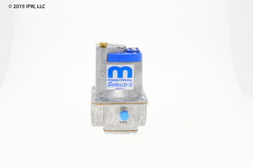 Maxitrol M520-3/4 3/4" NPT Modulating Gas Valve for Atmospheric Burners with 1/2 PSI Inlet Pressure Max