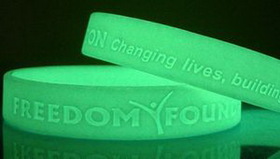 Custom 1" Glow In Dark Silicone Wristbands