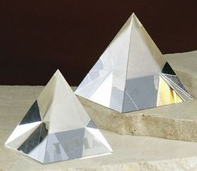 Custom Optical Crystal Pyramid Paperweight Award (3")