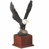 Blank Painted Eagle on Base w/Medallion Space (17
