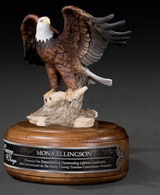 Custom Majestic Eagle Ii Award, 8" W X 10 1/2" H X 5" D
