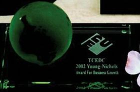 Custom Green World Glass Globe Award w/ Base (3")