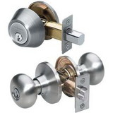 Master Lock Bcco0615 Biscuit Knob Entry Door Lock With Single Cylinder Deadbolt Combo Pack, Kw1 Keyway, Single Cylinder, Carded, Satin Nickel