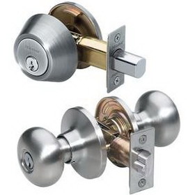 Master Lock Bcco0615 Biscuit Knob Entry Door Lock With Single Cylinder Deadbolt Combo Pack, Kw1 Keyway, Single Cylinder, Carded, Satin Nickel