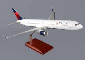 Executive Series Delta 767-300 1/100 New Livery (Kb767Dtr), G40410