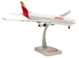 Hogan Wings HG0281G Iberia A330-300 1/200 New Livery W/Gear No Reg