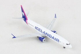 Phoenix Model PH2363 Icelandair 737Max9 1/400 Reg#Tf-Icd