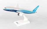 SkyMarks SKR187 Boeing House 787-8 1/200 W/Spinning Engines