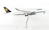 Daron SKR8805 Lufthansa A350-900 1/100 W/Stand & Gear