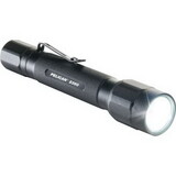 Pelican 2360B Pelican 2360 LED Flashlight. 2 AA batteries incl.