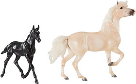 Breyer Animal Creations BYR-1840-C Breyer Traditional 1:9 Scale Model Horse Gift Set | Encore & Tor