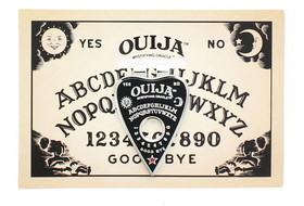 Hasbro HBR-01300-C Ouija Board Money Clip