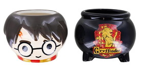 Silver Buffalo SVB-HP2354EM-C Harry Potter Chibi Harry & Cauldron Sculpted Ceramic Mini Mugs | Set of 2