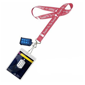 Se7en20 Doctor Who Smaller On The Outside with 2D TARDIS Lanyard Charm